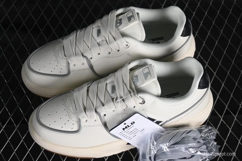 MLB Chunky Liner Basic New York Yankees Thick Sole Platform Sneakers with 6cm Height Increase - 3ASXCA12N50IVS