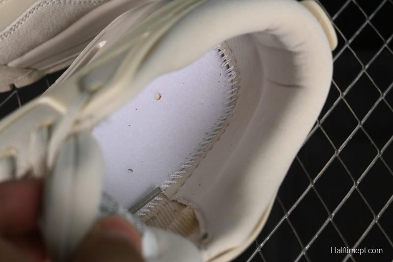 Nike Air Jordan 4 Remastered Retro Sneakers in White Grey - FQ7940-200