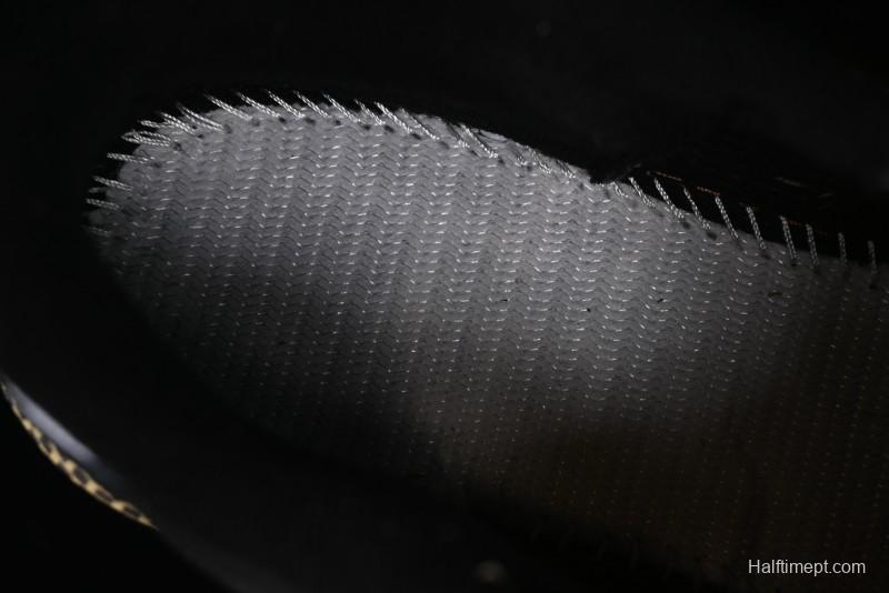 Nike Air Humara Retro Trail Running Shoes with 1990s Outdoor Style - AJ1102-001