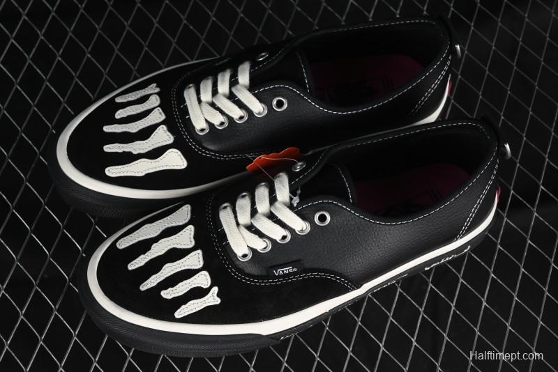 Vans Authentic Low-Top Canvas Sneakers with Vulcanized Sole - VN000BW5BPR