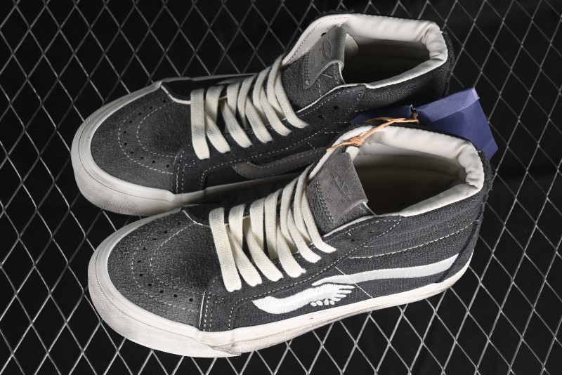 Vans Notre Premium Sk8-Hi High-Top Skate Shoes with Striped Design and Washed Effect - VN000CR0RVN
