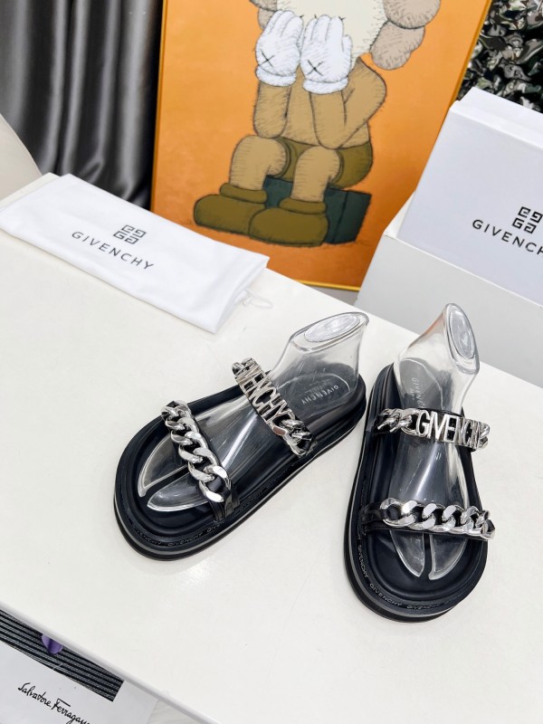 2025 Women Givenchy Black Leather Sandals Chain LY00250