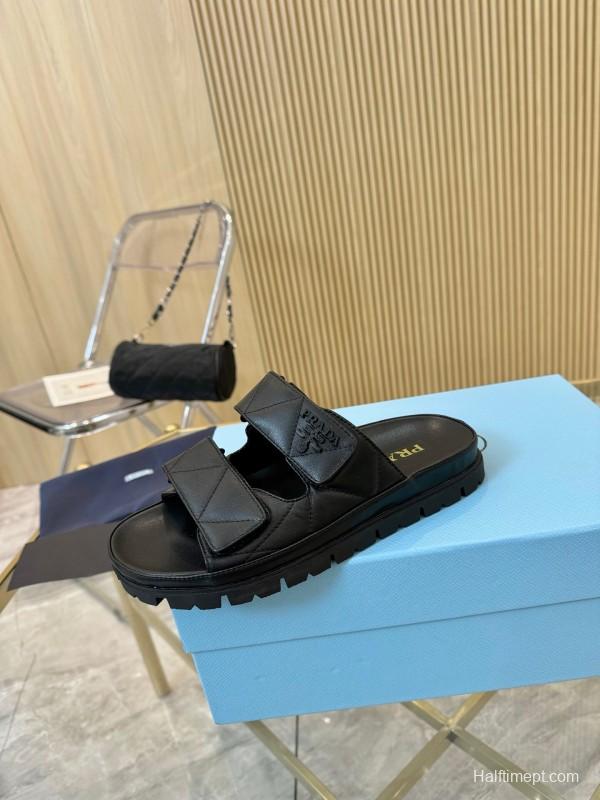 2025 Women Prada Black Leather Slippers