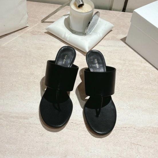 2025 Toteme Black Calf Leather Slippers KFY00280