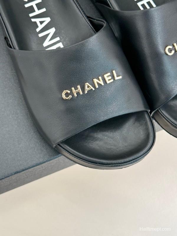 2025 Slippers Chanel Black Leather Slippers KFY00250