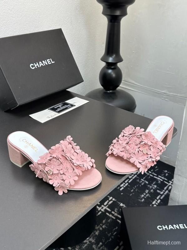 2025/Women Chanel Pink Suede Floral Embellished Block Heel Sandals LY00360(F)