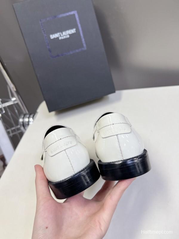 2025 Women Yves Saint Laurent White Leather Loafer KFY00350