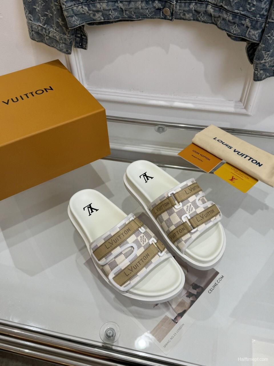 2025 Louis Vuitton White Beige Textile Slippers LY