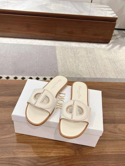 2025 Women Dior White Leather Slippers LY00260