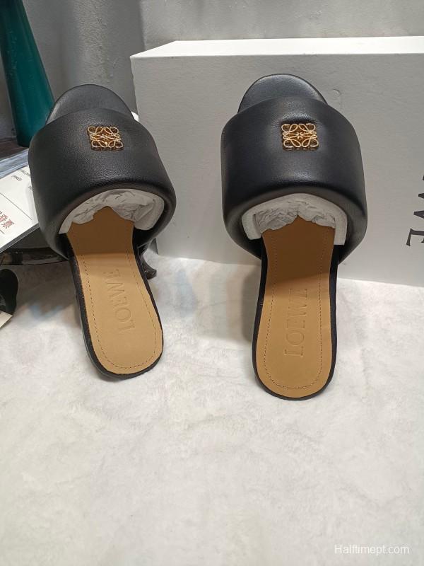 2025 Women Loewe Black Leather Slippers LY00000