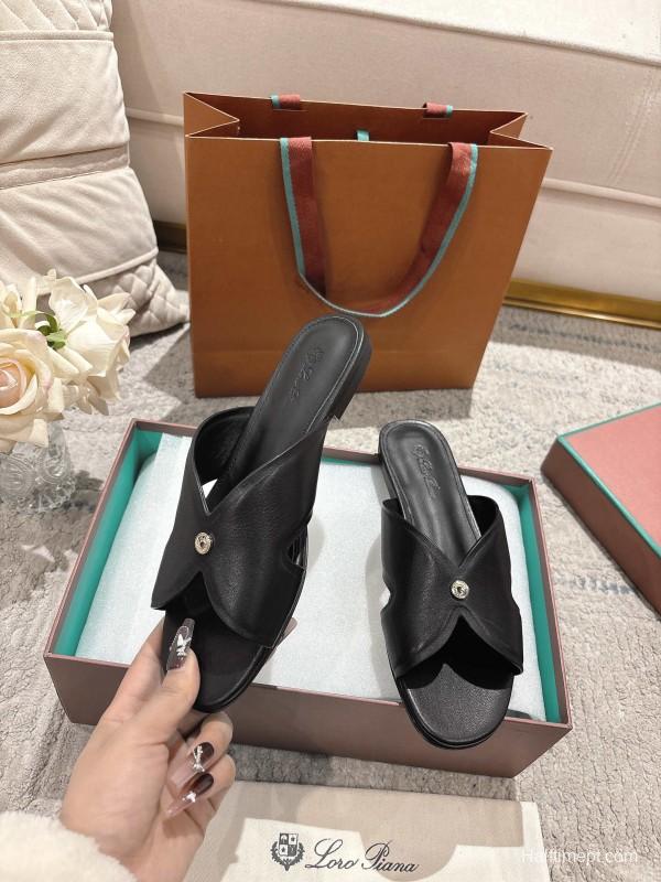 2025 Slippers LP Black Leather Slippers LY00270