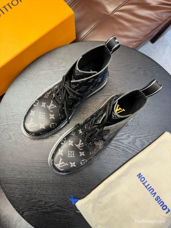 2024 Men Louis Vuitton Black Monogram Leather High Top Boots MJ00440