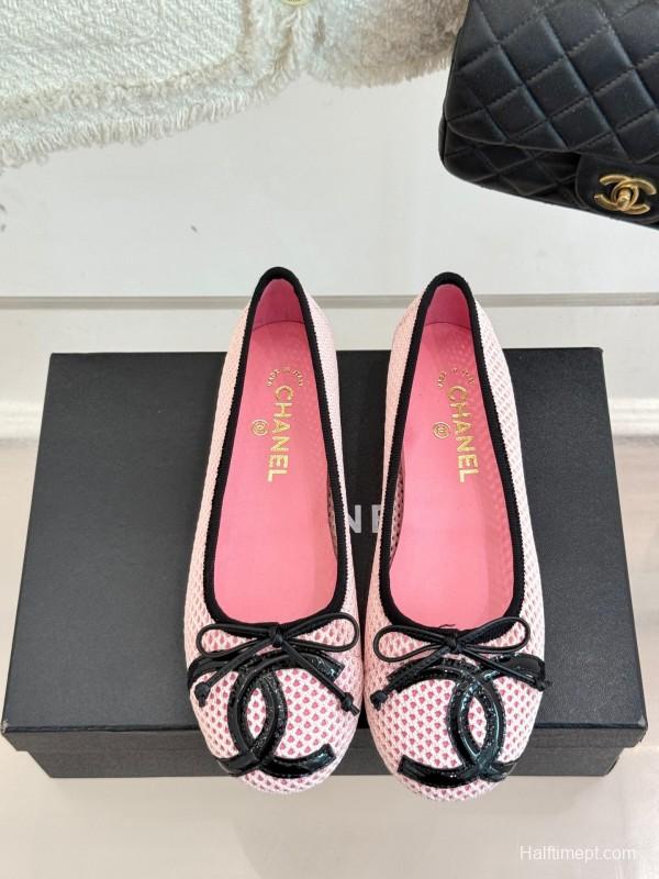 2025 Women Chanel Pink Black Mesh Ballet Flats KFY00260