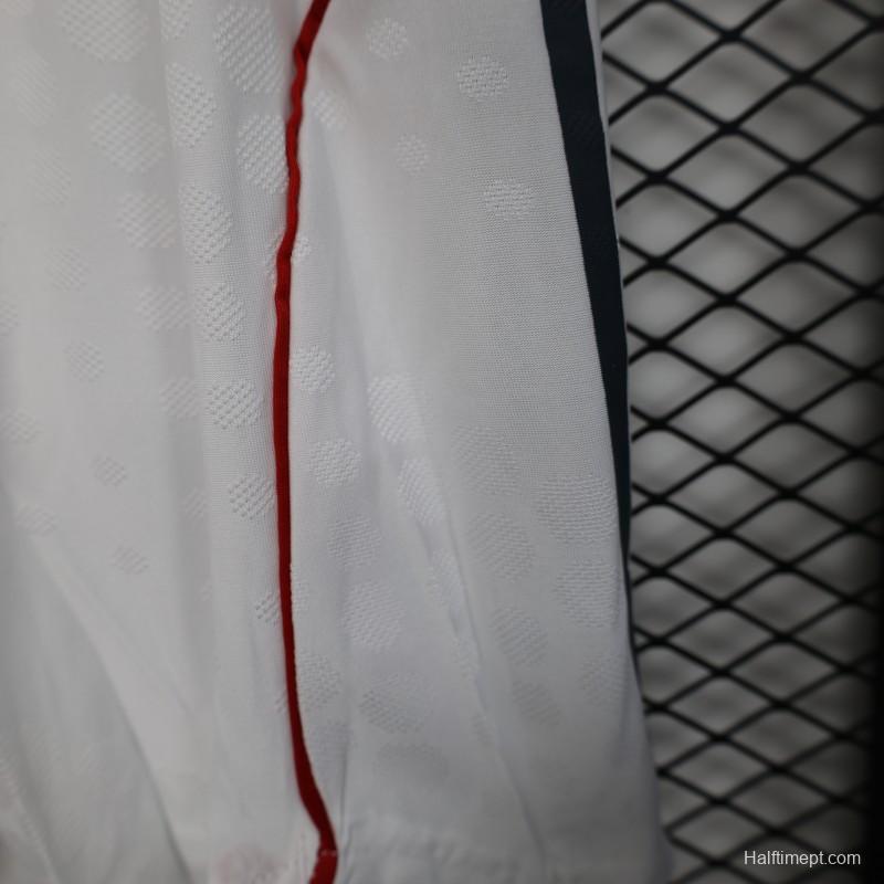 Player Version 25/26 Bayern Munich Home Shorts