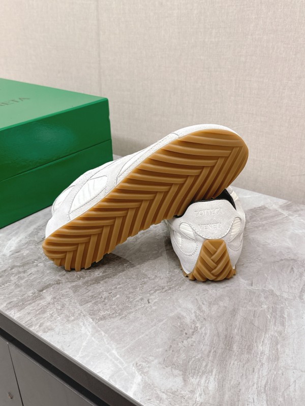 2025 Unisex Bottega Veneta White Black Nylon Suede Sneakers KFY00290