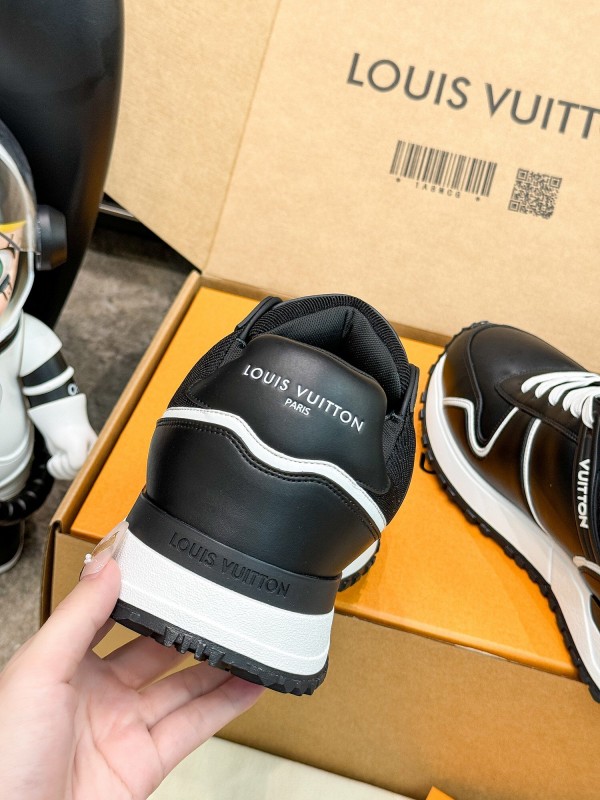 2025 Unisex Louis Vuitton Black White Leather Sneakers Run Away Maxi AS00390