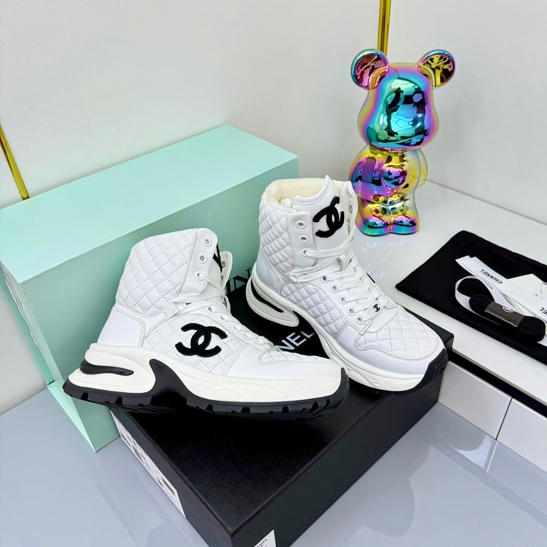 Chanel 2025 SS Short Boots Essential Heavy Duty Autumn Winter Collection - LY00400