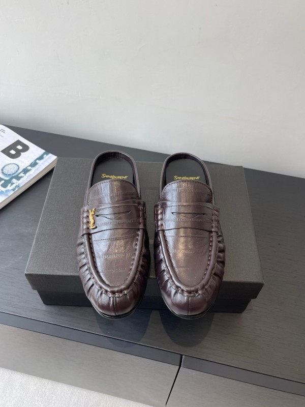 Saint Laurent Classic Loafer Slip-On Flats - KFY00320
