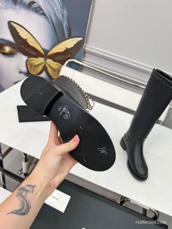 Chanel 2025 SS Quilted Leather Chain CC Four-Leaf Clover Flat Ankle Boots - LY00510