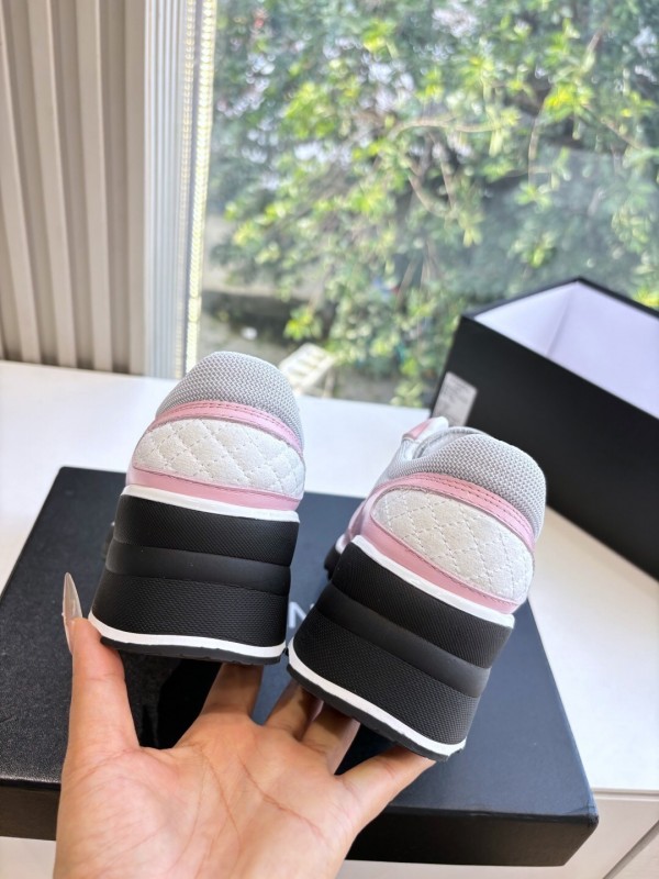 Chanel 2025/SS New Arrival High-Heel Two-Tone Casual Sneakers - KFY00320