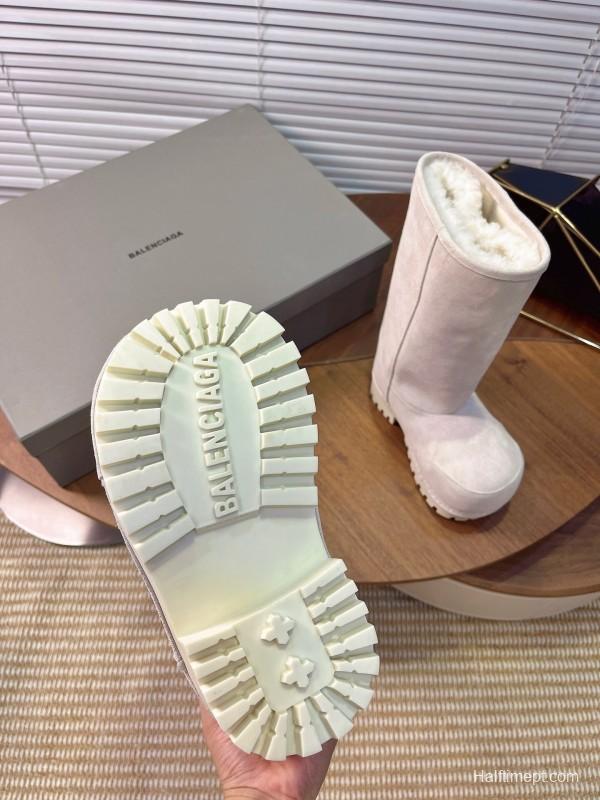 Balenciaga 2025 SS Oversized Platform Snow Boots with High Heel - AS00570
