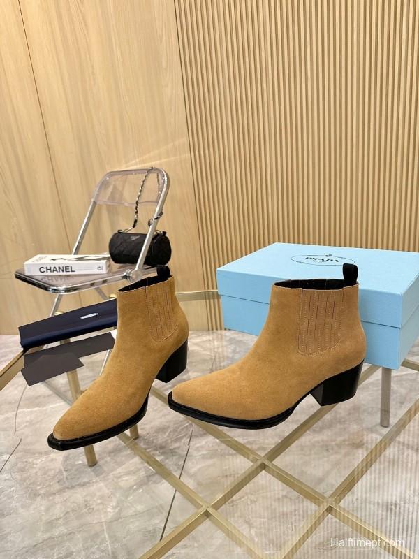 Prada Classic Pointed Toe Boots - L Y00310