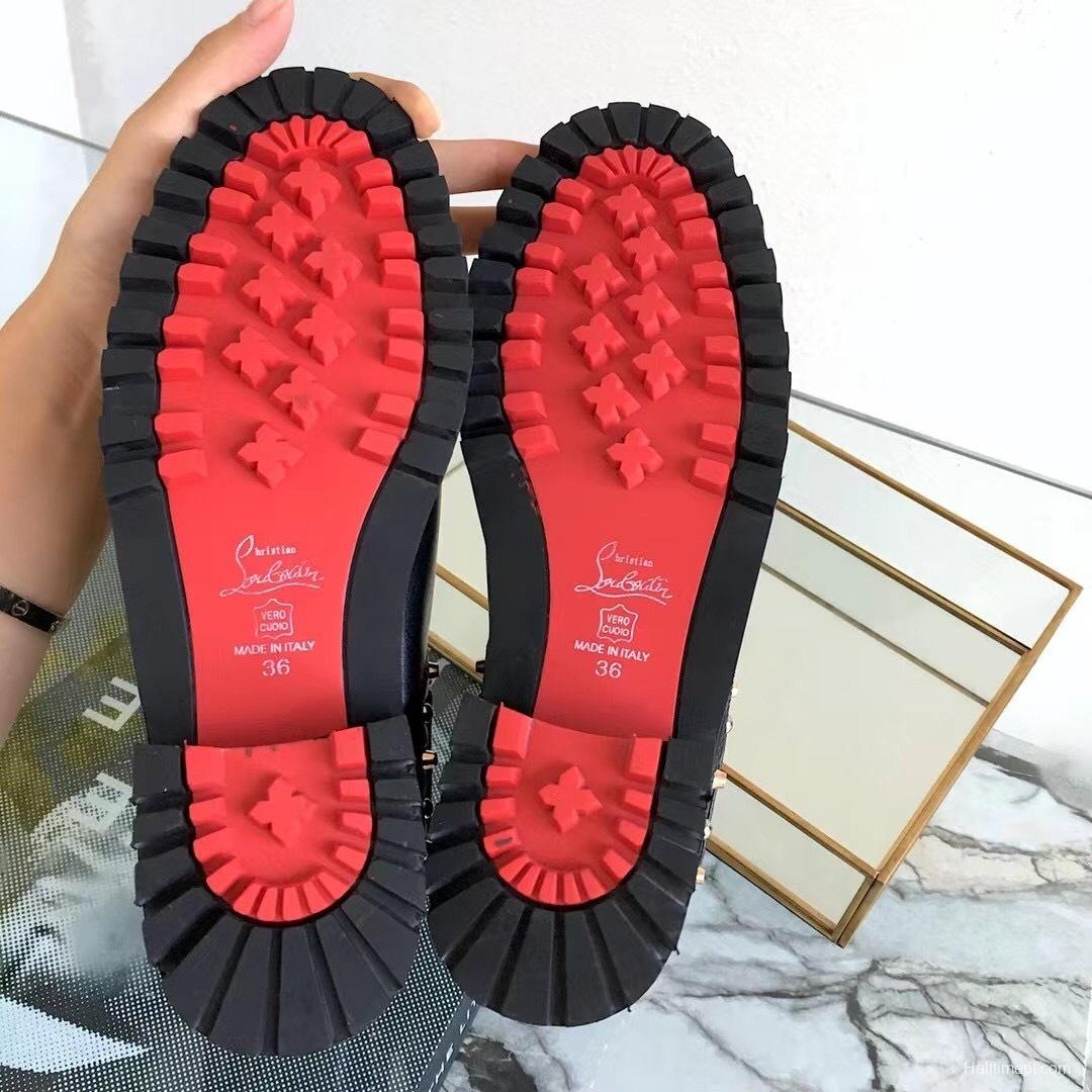 Christian Louboutin Fall/Winter 2025 Classic Ankle Boots with Studded Toe and Dual-Color Sole - LY00350