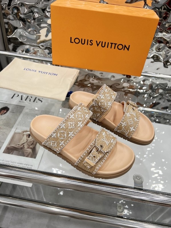 Louis Vuitton 2025 Spring/Summer New Slippers with Embroidered Design and 4cm Platform - LY00250