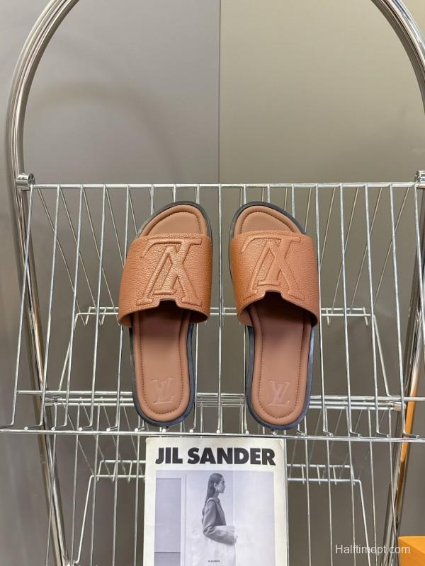 Louis Vuitton Venice Series Sandals with Monogram Embossing and Adjustable Strap - KFY00220