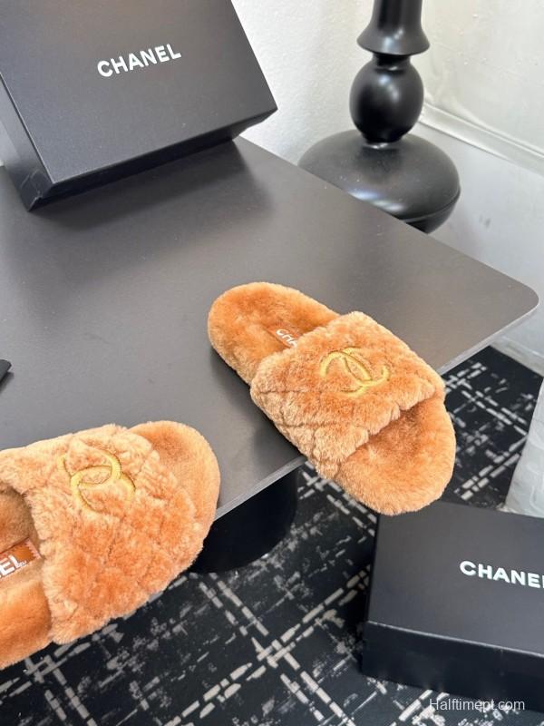 Chanel 2025 SS Fluffy Slippers with Wool Upper and Rubber Sole - LY00250