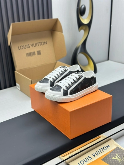 Louis Vuitton Time Out Series Animal Print Casual White Sneakers - AS00260