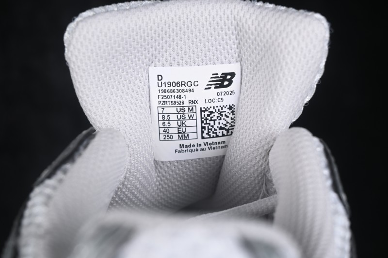 New Balance 1906 Retro Running Shoes with Breathable Mesh and T-Beam Arch Support - U1906RGC