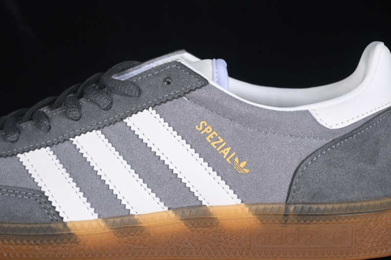 Adidas Handball Spezial Classic Retro Skateboarding Shoes with Suede Upper and Gum Rubber Sole - IH6588
