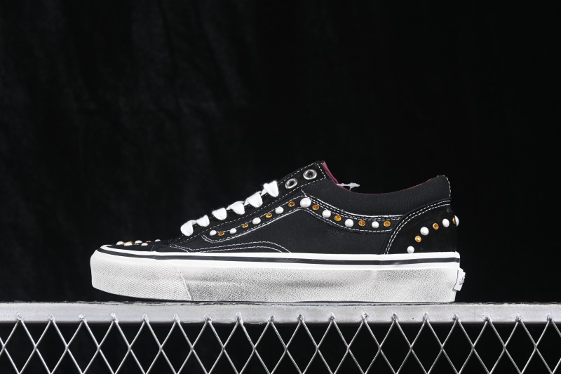 Vans Old Skool Low-Top Casual Skateboarding Shoes - VN000S52BLK