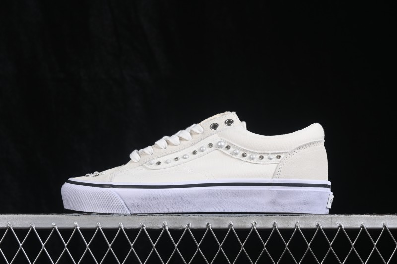 Vans Old Skool Low-Top Casual Skateboarding Shoes - VN000E8VCCZ