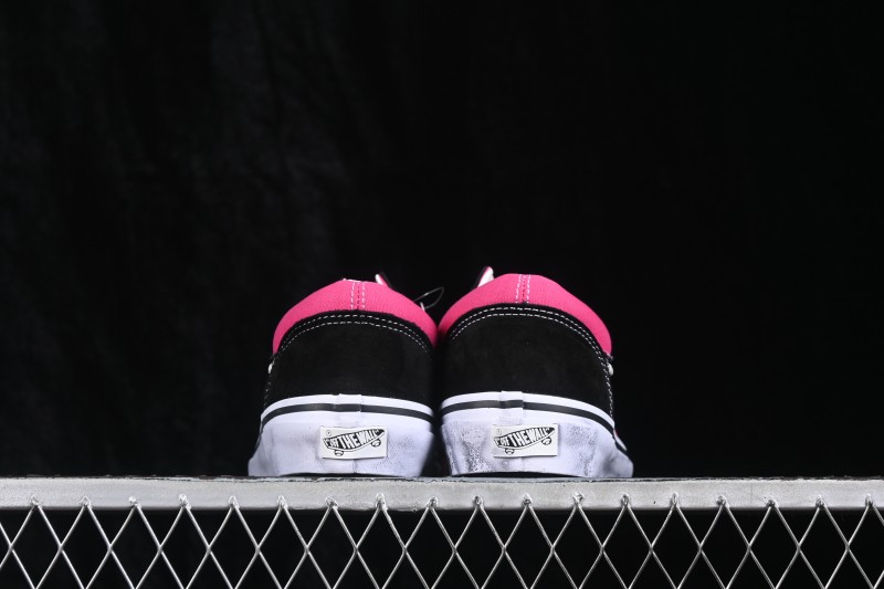 Vans Old Skool Low-Top Casual Skateboarding Shoes with Classic Side Stripe - VN000E8VHLE