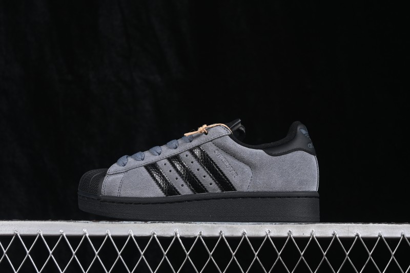Adidas Originals Superstar II Casual Board Shoes with Iconic Shell Toe - JH7697