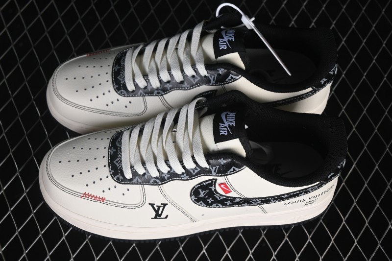 Nike Air Force 1 '07 Low Sneakers with Retro Floral Pattern - LV2288-002