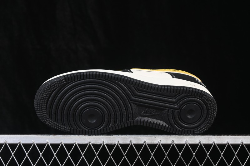 Nike Air Force 1 07 Low Collaboration Skateboarding Shoes with Full-Length Air Cushion - BK1916-006