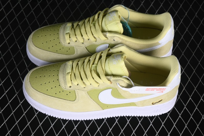 Nike Air Force 1 '07 Low Sneakers with Classic Cushioning - IQ9964-300