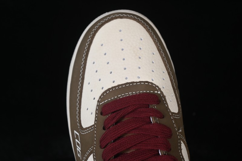 Nike Air Force 1 '07 Low Basketball Shoes with Co-Branded Design and Classic Cushioning - BK1916-011