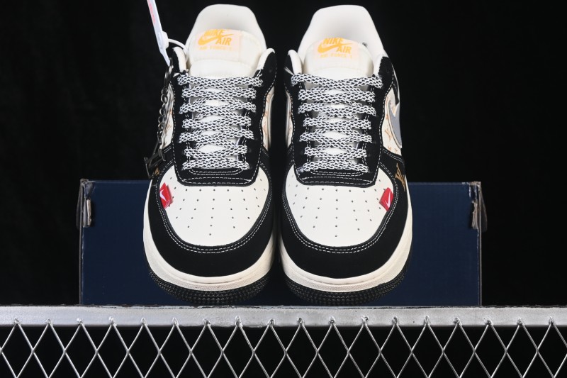 Nike Air Force 1 '07 Low Basketball Shoes with Black and White Color Blocking and Full-Length Air Cushion - KL1688-006
