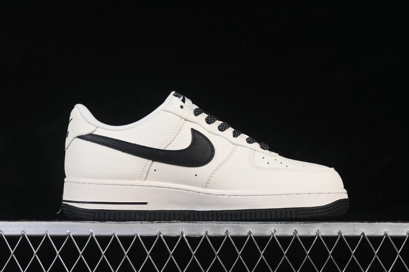 Nike Air Force 1 '07 Low Sneakers with Embossed Design and Premium Leather - SM6668-120