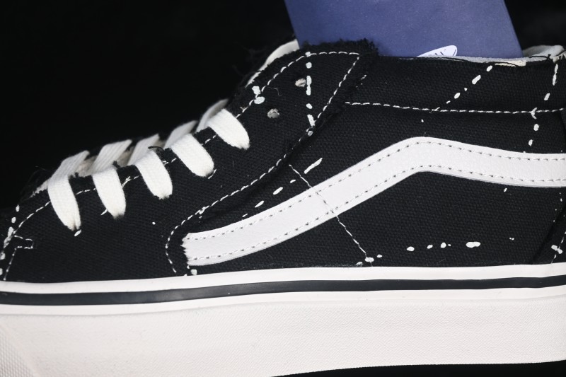 Vans Sk8-Mid Frayed Casual Skateboarding Shoes - VN000XUKGTW