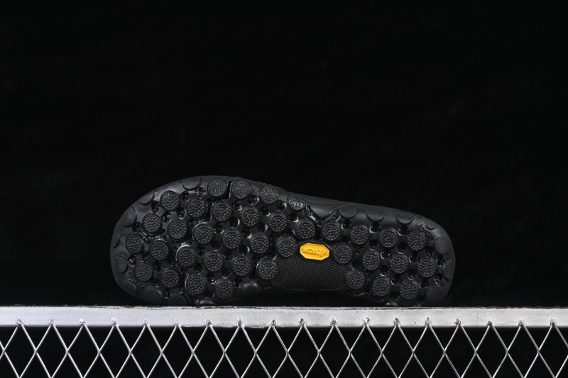 New Balance MT10 Barefoot-Inspired Lifestyle Running Shoes with Vibram Outsole and Low Drop - MT10TDS
