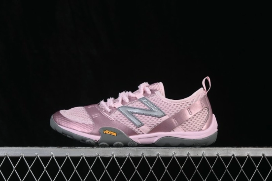 New Balance MT10 Series Minimalist Trail Running Shoes with Vibram Outsole - MT10OMA