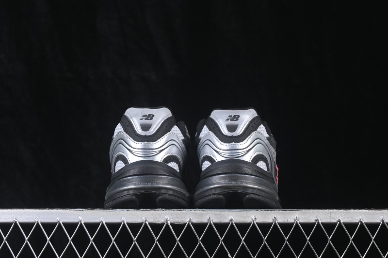 New Balance 2010 Series Retro Casual Running Shoes with Suede and Mesh Upper - U2010203