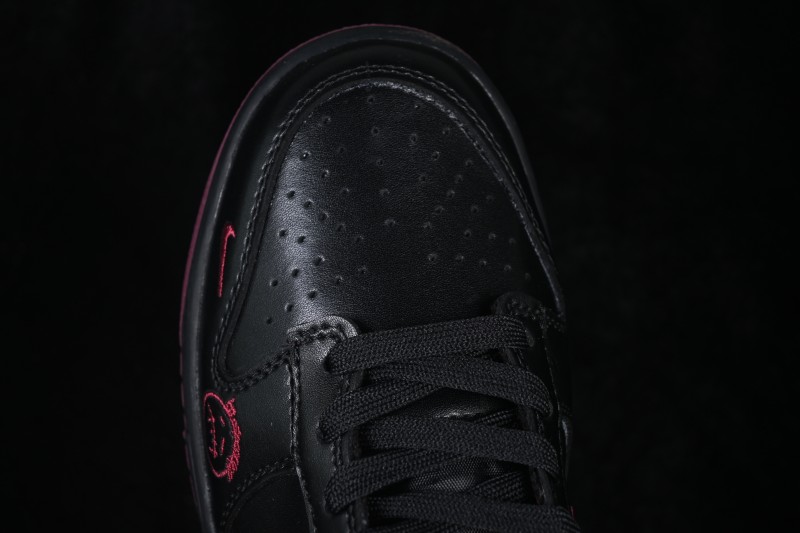Nike SB Dunk Low Premium Custom Skateboarding Shoes - DS6608-028