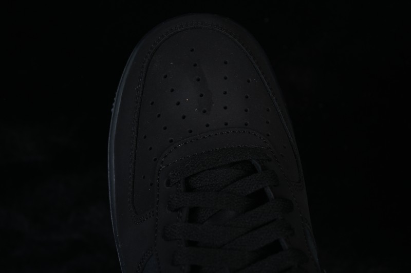 Nike Air Force 1 '07 Low Casual Sneakers with Matte All-Black Finish and Full-Length Air Cushion - IQ9791-001