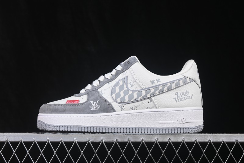 Nike Air Force 1 '07 Low Collaboration Skateboarding Shoes with Full-Length Air Sole - WY0655-120